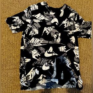 Nike Tee